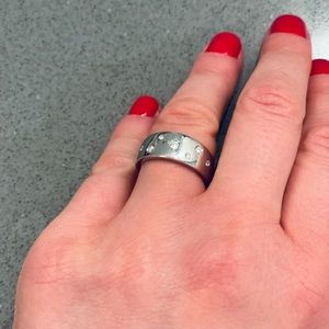 White gold and diamond ring